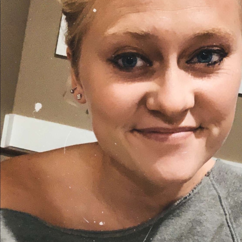 Meet your Posher, Gretchen